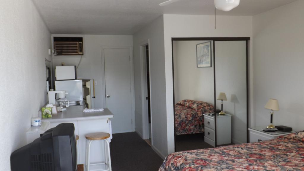 Twin Lakes Inn Bull Shoals Room photo