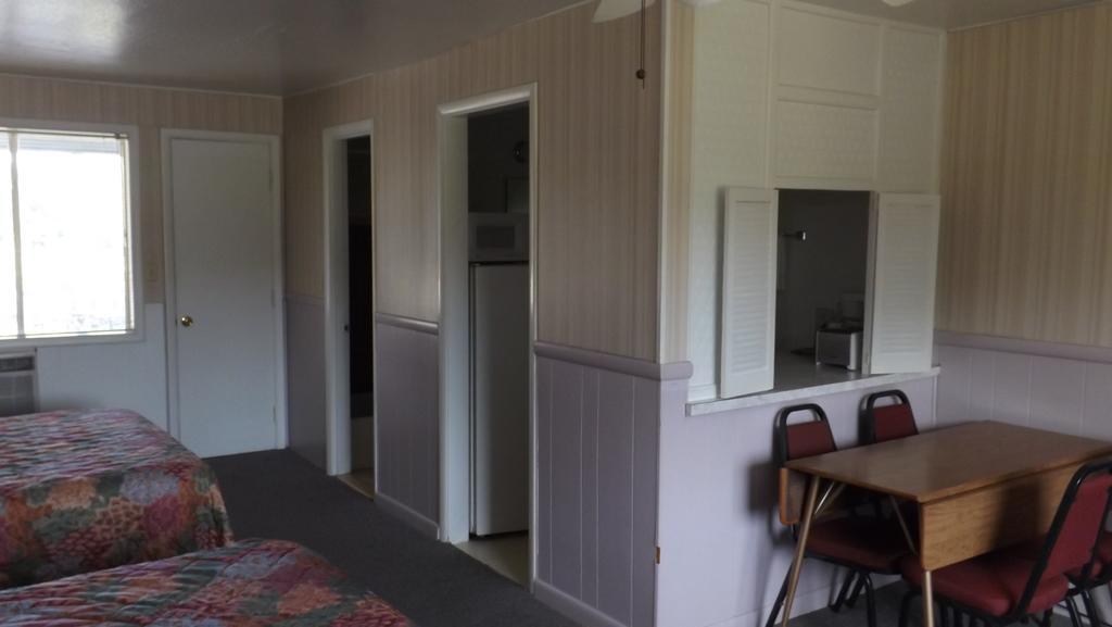Twin Lakes Inn Bull Shoals Room photo