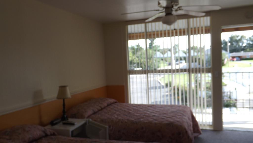 Twin Lakes Inn Bull Shoals Room photo